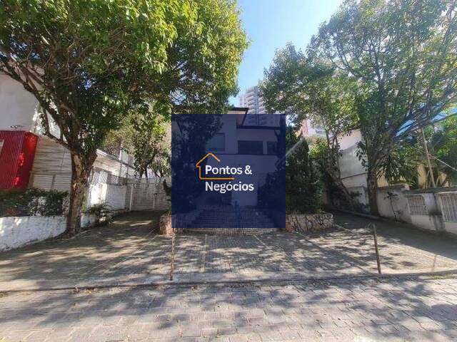 Locação em Pacaembu - São Paulo