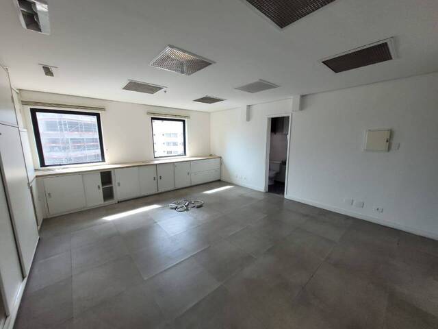 #CJ0036 - Conjunto Comercial para Venda em São Paulo - SP - 1