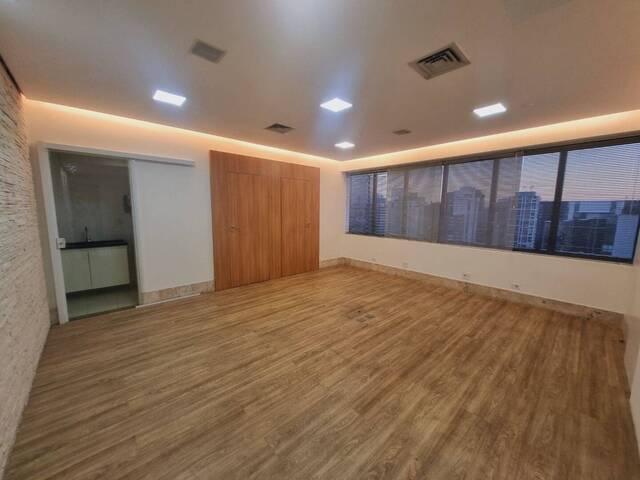 Conjunto Comercial para Locação em São Paulo - 4