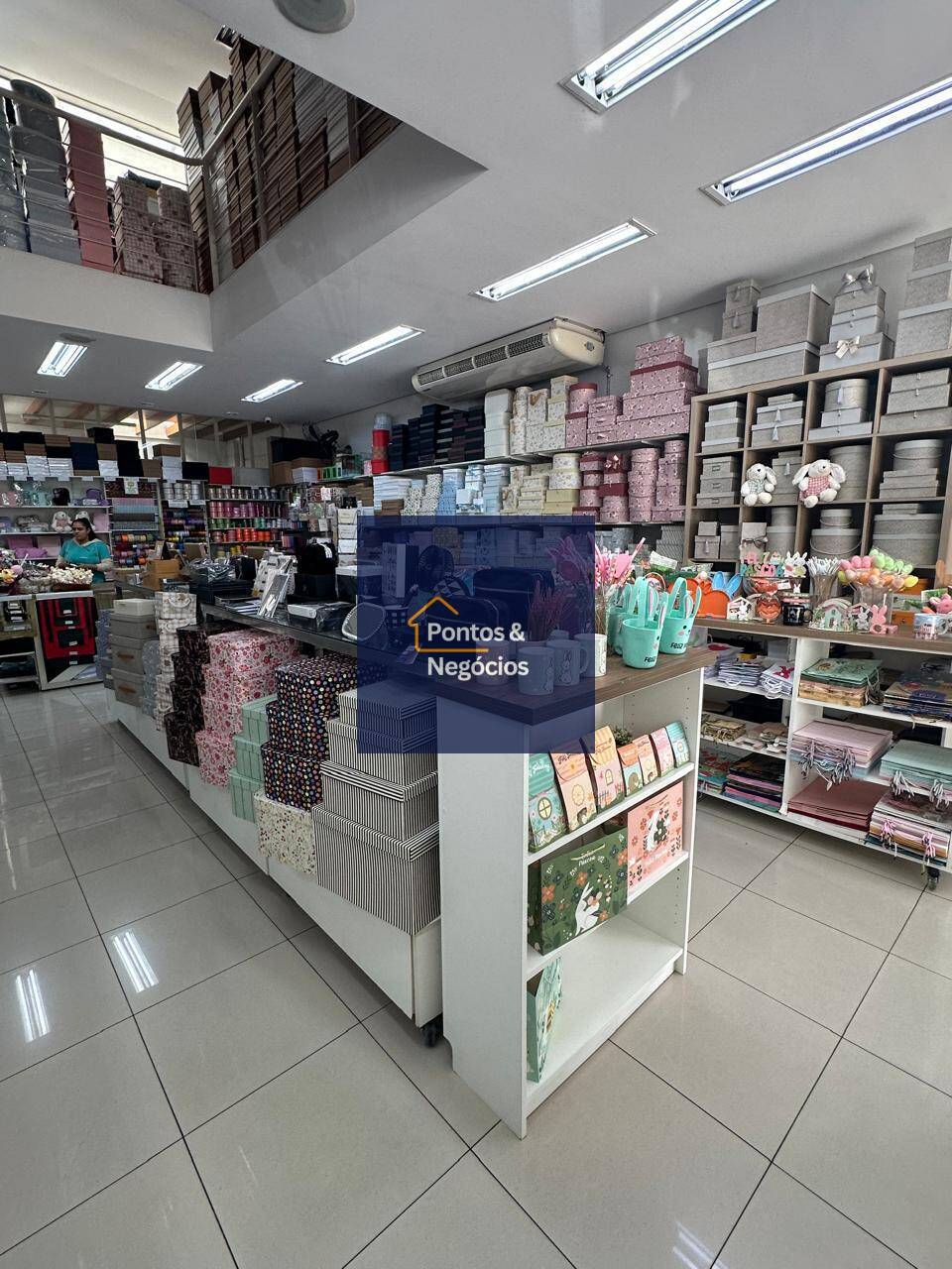 Loja-Salão, 250 m² - Foto 2