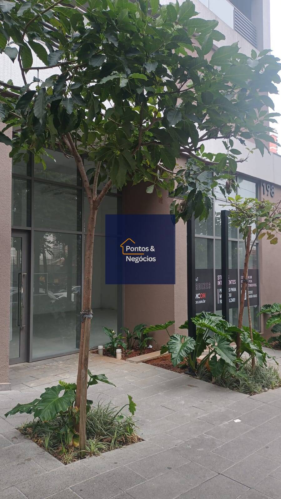 Loja-Salão, 72 m² - Foto 1