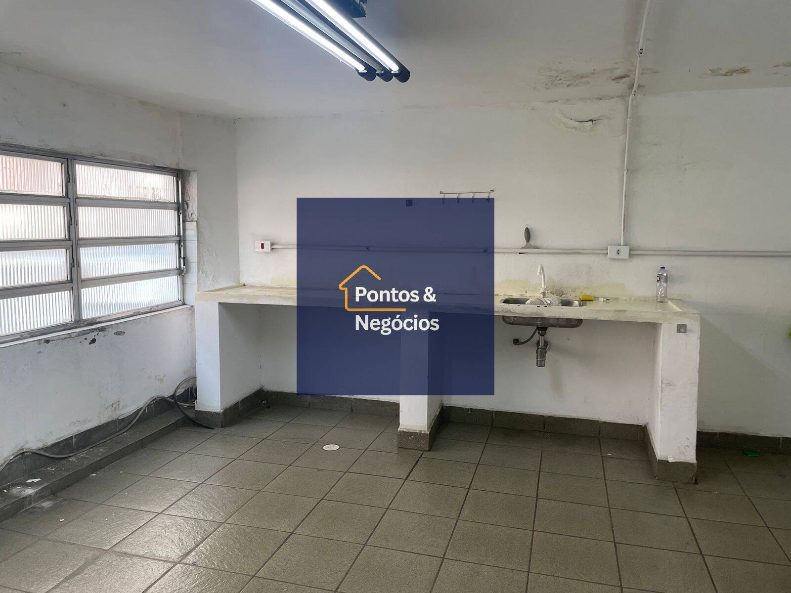 Loja-Salão, 200 m² - Foto 2