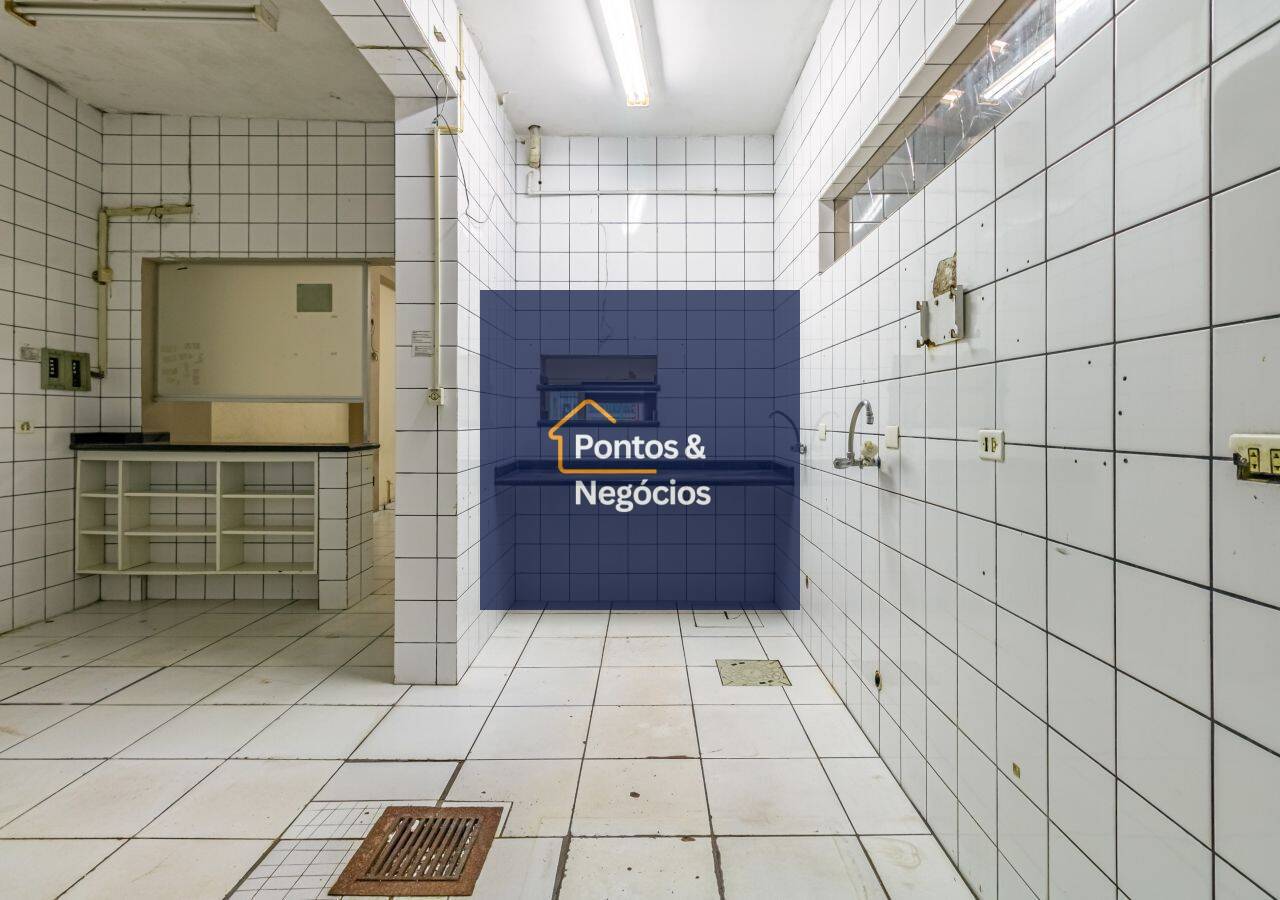 Sobrado, 1 quarto, 358 m² - Foto 23