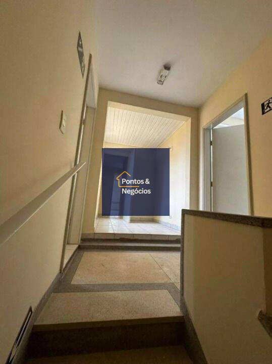Casa, 8 quartos, 223 m² - Foto 24