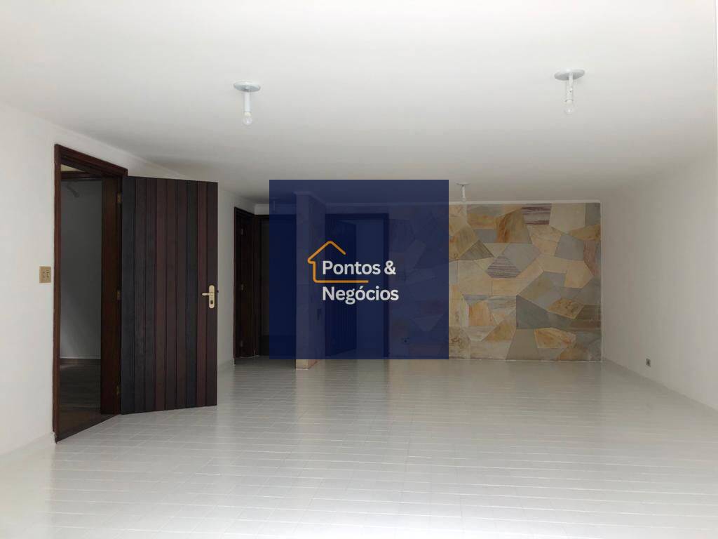 Casa, 3 quartos, 290 m² - Foto 1