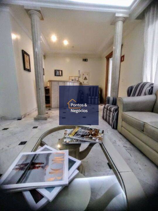 Casa, 8 quartos, 255 m² - Foto 1