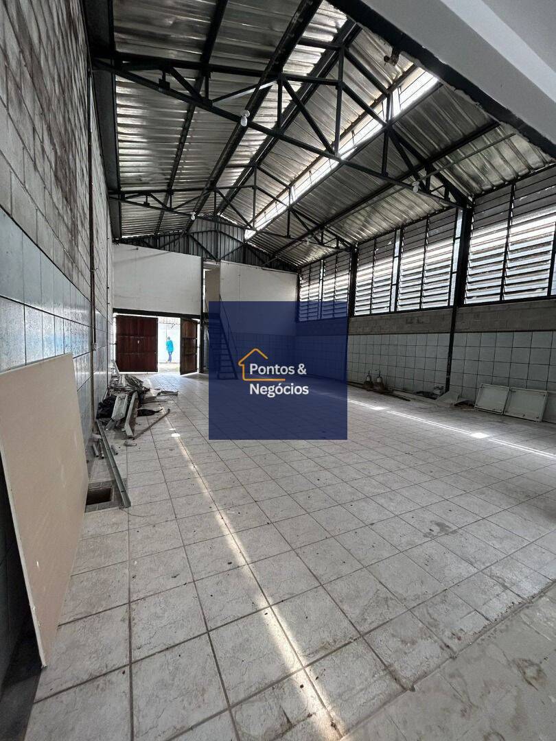 Depósito-Galpão, 1015 m² - Foto 13