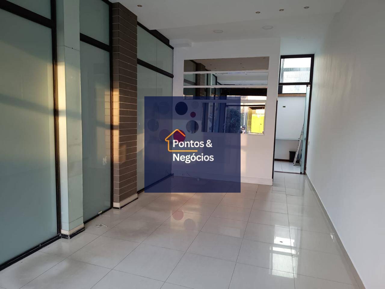 Loja-Salão, 90 m² - Foto 1